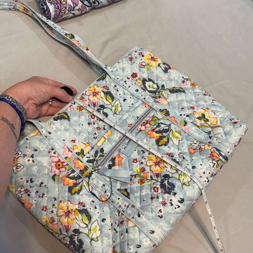 Vera Bradley Blue Tote Bag with Structured Design and Playful Aesthetic - Picture 9 of 10